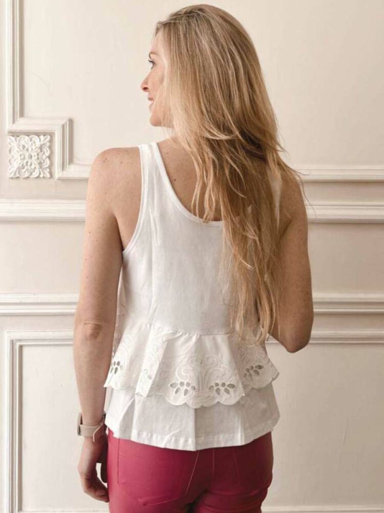 Musculosa con aplique en espalda - Blanca